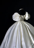 Princess Long Wedding Gowns Ball Gown Sweetheart Sleeveless Satin for Bride With Sleeves Pleated Train White Bridal Dress HZ0311